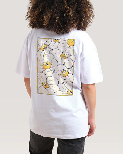 Among the Daisies T-Shirt – Black colorway front view